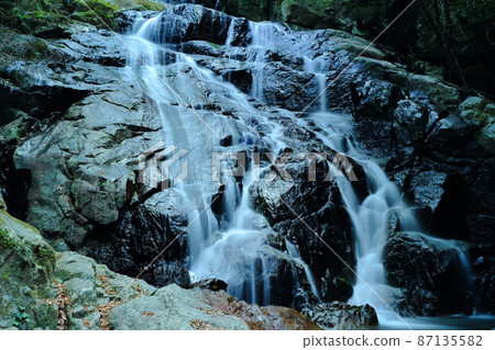 Itoshima Senjuin Waterfall Waterfall Fukuoka Running Water 87135582