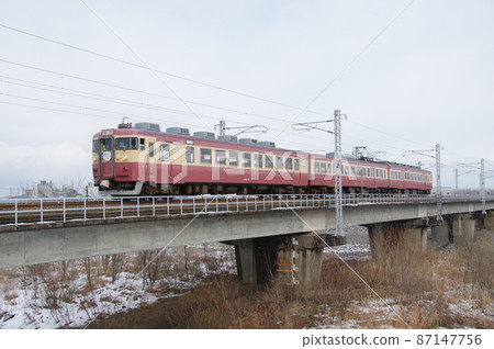 越後時目鐵道455號特快湯之國姬川鐵道橋 87147756