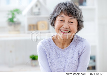 Senior woman face smile 87148473