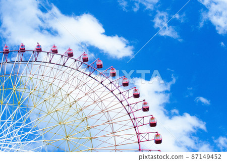 Midsummer ferris wheel 87149452