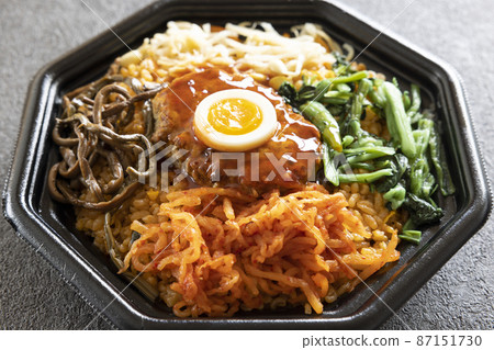 Bibimbap fried rice lunch with hamburger 87151730