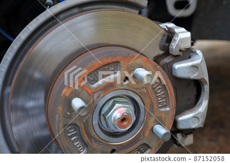 Car disc brakes (disc rotors, calipers) 87152058