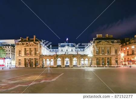 The historic center of Paris at night, France, central Europe 87152277
