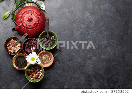 Various dried tea and teapot 87153902