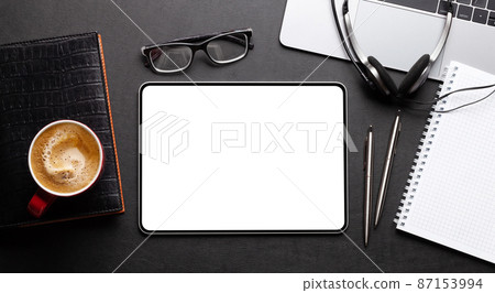 Tablet with blank screen 87153994