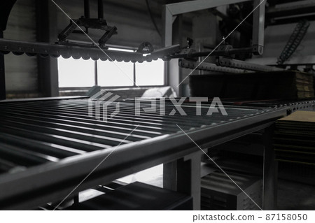 Close-up on a conveyor belt. Rejection of human power 87158050