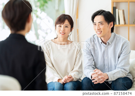 Business consultant planner middle living Business consultant planner middle living 87158474