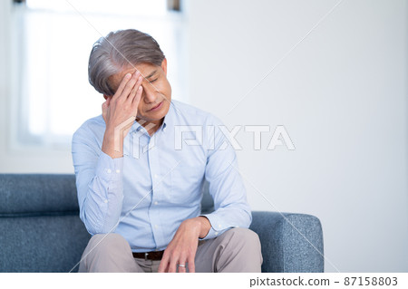Senior who is sick Senior who is sick 87158803