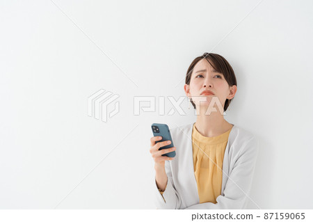 智能手機的女人 87159065