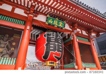 View of Tokyo cityscape of Japan, such as Asakusa Temple (Kaminarimon) View of Tokyo cityscape of Japan, such as Asakusa Temple (Kaminarimon) 87160341