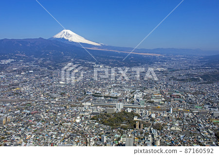 從三島市上空俯瞰富士山・航拍 87160592