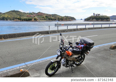 望著潮水洶湧的海峽上空，村上海賊團的據點野島城遺址 87162348