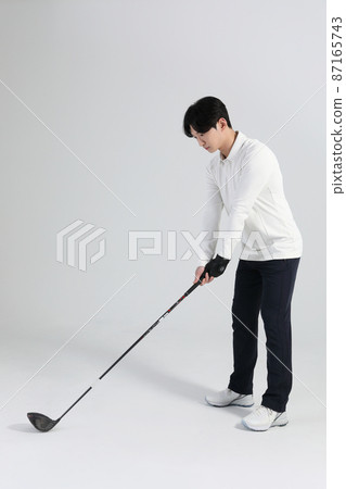 golf sports player, asian korean man with golf club in studio 87165743