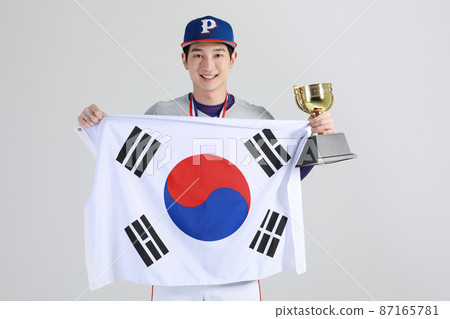 baseball sports player, asian korean man with motions 87165781
