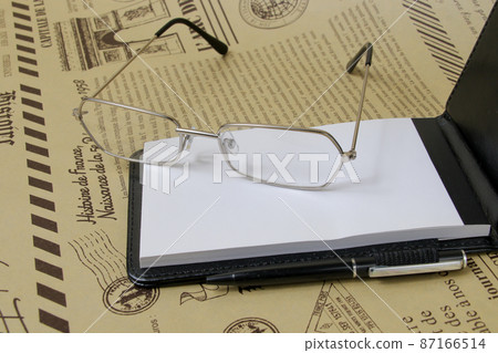Notebook, appointment, stationery, stationery, memo, pen, ballpoint pen, business, glasses, glasses, miscellaneous goods, paper, writing utensils, work Notebook, appointment, stationery, stationery, memo, pen, ballpoint pen, business, glasses, glasses, miscellaneous goods, paper, writing utensils, work 87166514