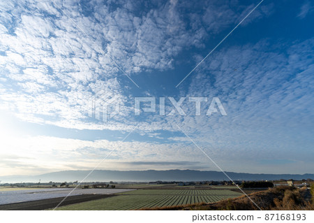 Early winter morning in the countryside, taking a picture of the Mino mountain range from Asakura city Early winter morning in the countryside, taking a picture of the Mino mountain range from Asakura city 87168193