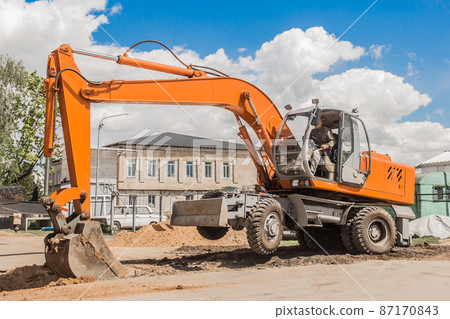 Excavator Industrial Heavy Machine Digging Equipment Mechanical Hydraulic Stability Balance Stabilization on Construction Site Work Excavator Industrial Heavy Machine Digging Equipment Mechanical Hydraulic Stability Balance Stabilization on Construction Site Work 87170843