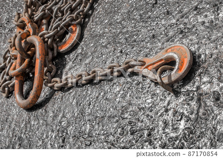 Iron hoist tool hook load heavy lifting weight sling mechanism chain fixed on concrete structure Iron hoist tool hook load heavy lifting weight sling mechanism chain fixed on concrete structure 87170854