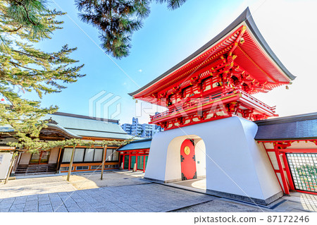 Akama Shrine in winter, Shimonoseki City, Yamaguchi Prefecture 87172246