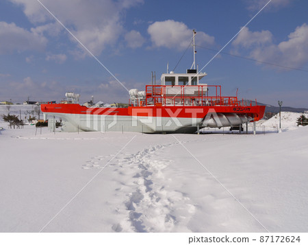 Garinko Ice Breaker Cruise, Monbetsu City, Hokkaido Garinko Ice Breaker Cruise, Monbetsu City, Hokkaido 87172624