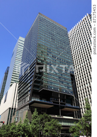 Tokyo Sankei Building (Office building where Sankei Shimbun Tokyo Headquarters is located in Otemachi, Chiyoda-ku, Tokyo) 87175453