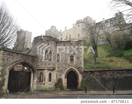 The entrance to the castle in Windsor 87178611