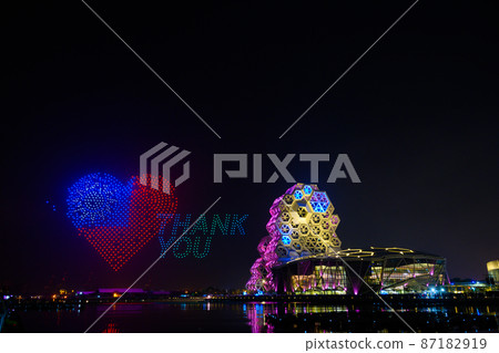 2020年高雄燈會無人機表演在高雄流行音樂中心 87182919