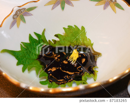 Uchiko of king crab caught in Okhotsk, Hokkaido 87183265