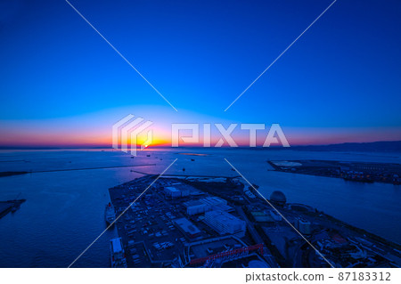 大阪南港的夜景 87183312