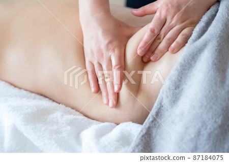 Oil massage esthetic treatment diet 87184075