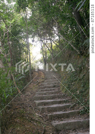 Aberdeen Nature Trail, the path at the nature 8 Oct 2005 Aberdeen Nature Trail, the path at the nature 8 Oct 2005 87185118