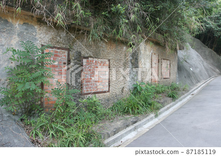 Bullet holes in a house facade from World War II , hk 8 Oct 2005 Bullet holes in a house facade from World War II , hk 8 Oct 2005 87185119