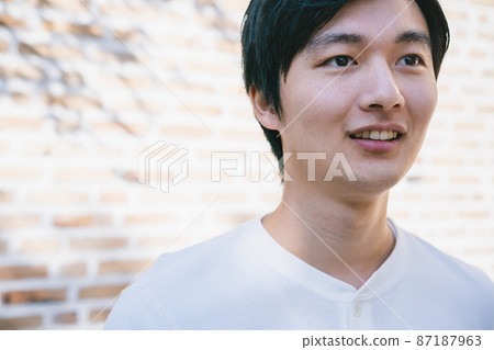 A young man A young man 87187963