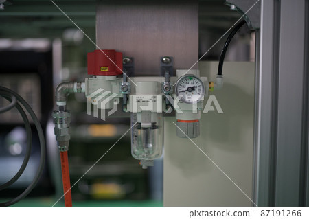 Installation of regulator pressure gauge Installation of regulator pressure gauge 87191266