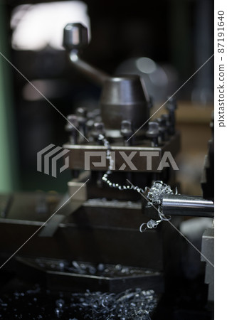 用車床加工端面 用車床加工端面 87191640
