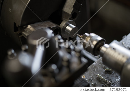 用車床切割 用車床切割 87192071