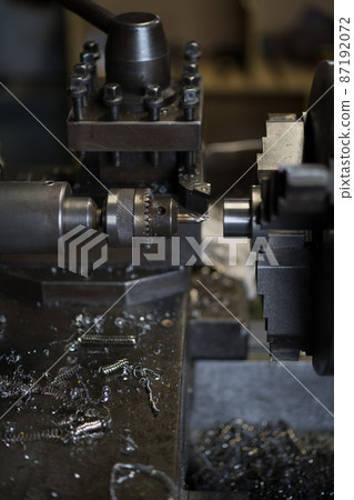 用車床切割 87192072