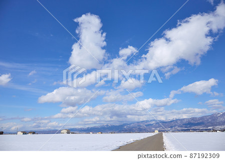 February (Winter) Scenery in the direction of Utsukushigahara Shiojiri City, Nagano Prefecture February (Winter) Scenery in the direction of Utsukushigahara Shiojiri City, Nagano Prefecture 87192309