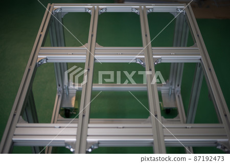 Assembling the frame of the device with an aluminum frame Assembling the frame of the device with an aluminum frame 87192473