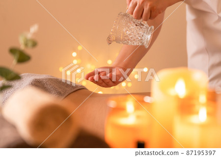 Aroma oil oil massage beauty treatment salon 87195397