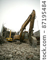 建築拆除現場和重型設備 87195484
