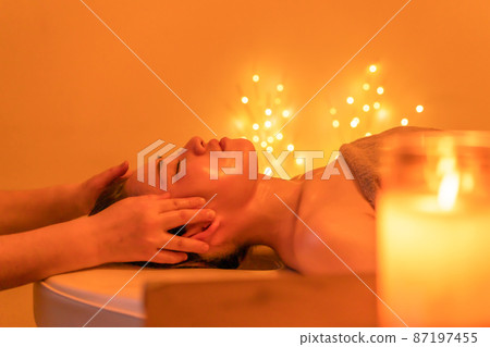 Facial beauty treatment salon small face healing Facial beauty treatment salon small face healing 87197455