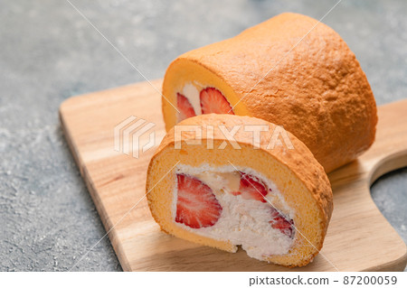 草莓卷蛋糕 草莓卷蛋糕 87200059