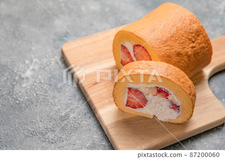 草莓卷蛋糕 87200060
