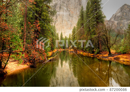 Merced River Yosemite Valley 87200086