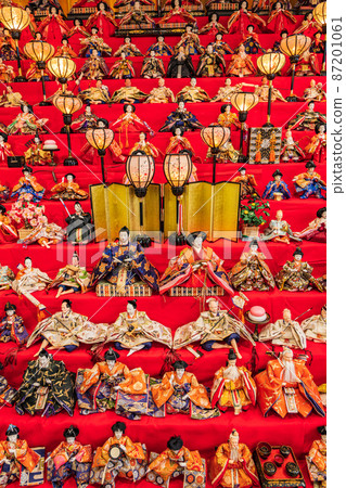 Spring Suitopia Konan, 13-tiered chick decoration <Konan City, Aichi Prefecture> Spring Suitopia Konan, 13-tiered chick decoration <Konan City, Aichi Prefecture> 87201061