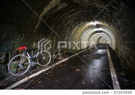 Cromamp and black road bike Cromamp and black road bike 87203999