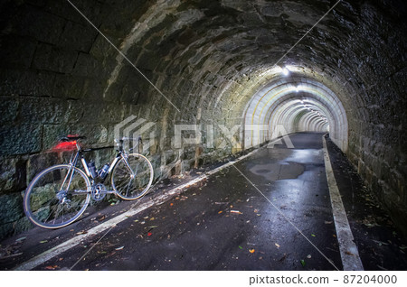 Cromamp and black road bike Cromamp and black road bike 87204000