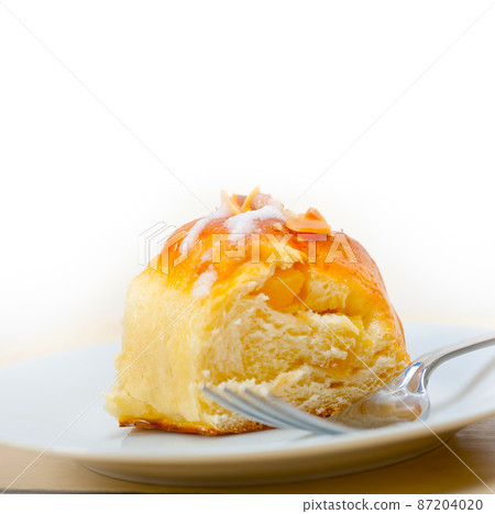 sweet bread donut cake 87204020