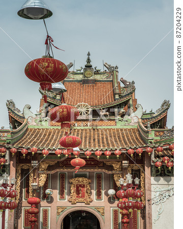 Architecture of chinese-style temple in front of the Wat Bhoman Khunaram. Architecture of chinese-style temple in front of the Wat Bhoman Khunaram. 87204229